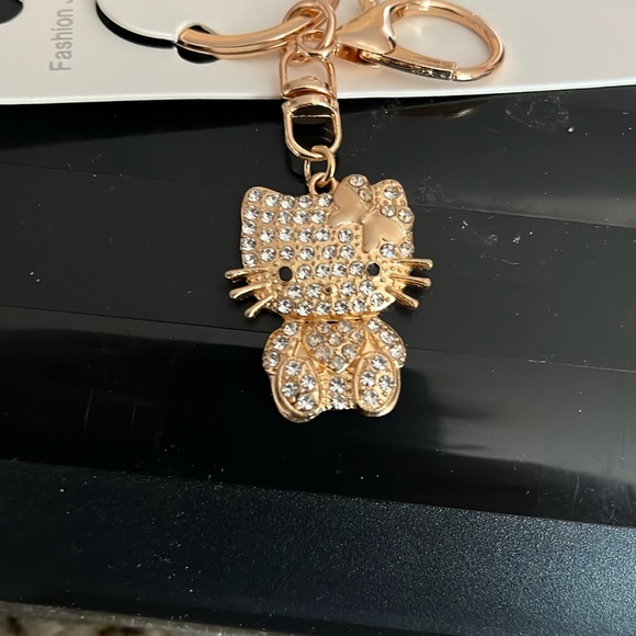 NIP- 3” Iconic Sparkling Hello Kitty Keychain with Lobster Clasp - Picture 5 of 10